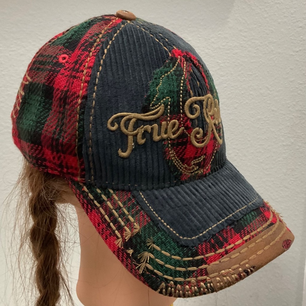 True religion Distressed Cap. - Picture 2 of 7